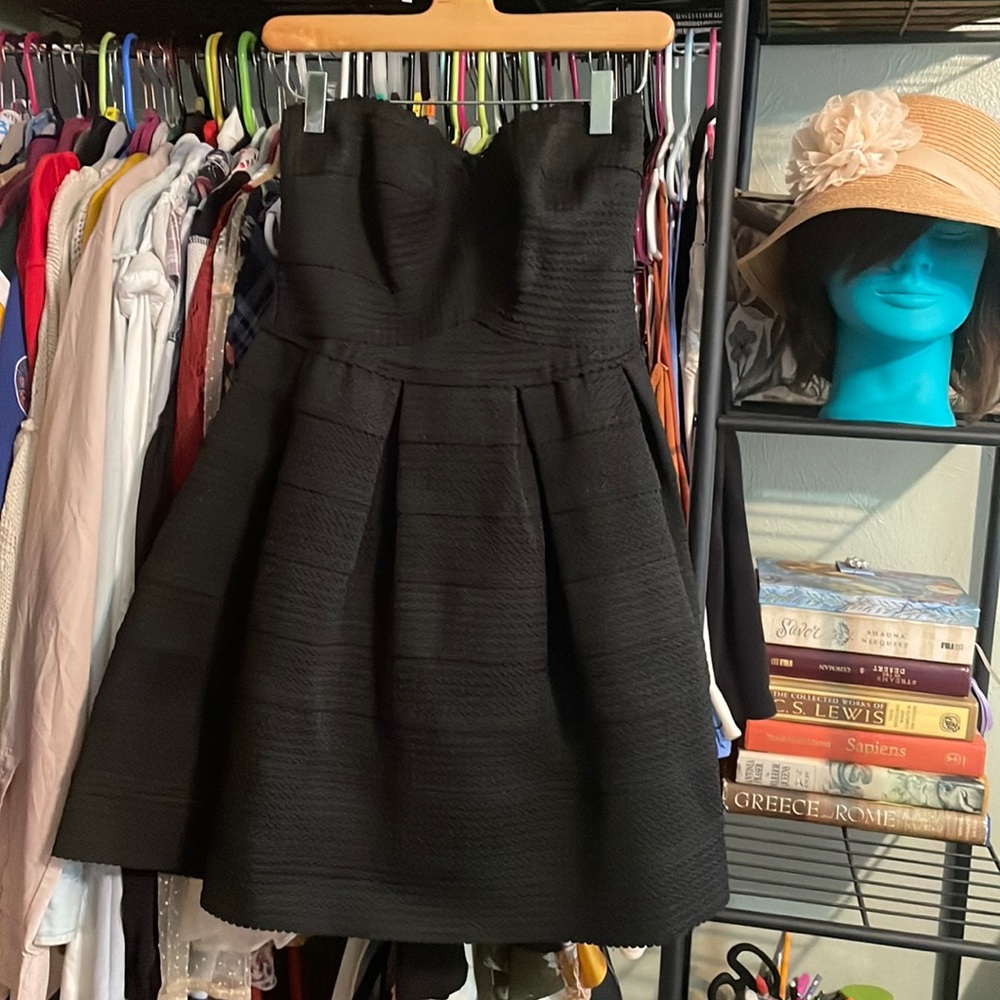B.Darlin Black Strapless Sweetheart Pleated Poof Dress EUC- Size 5/6 🖤